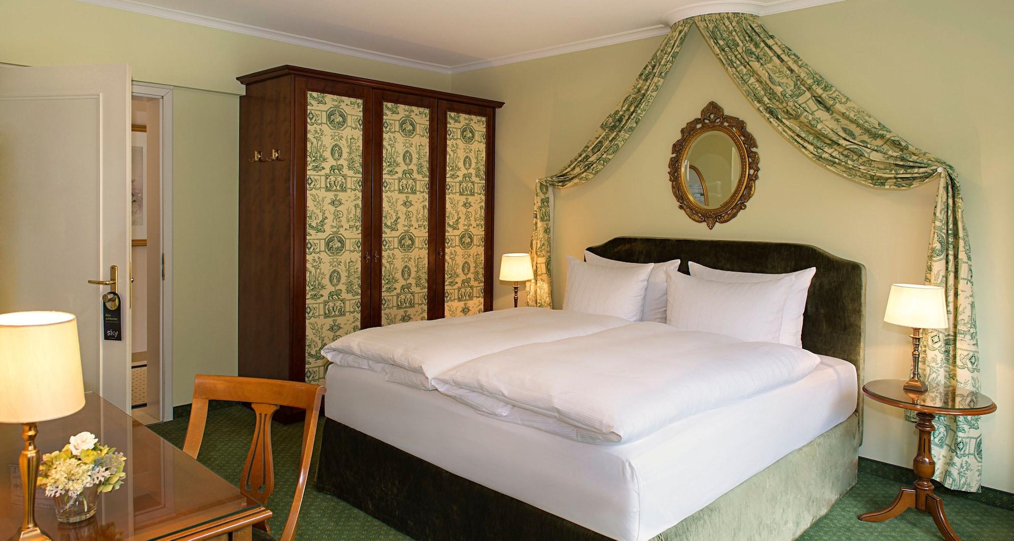 Victor'S Residenz-Hotel Саарбрюкен Екстериор снимка