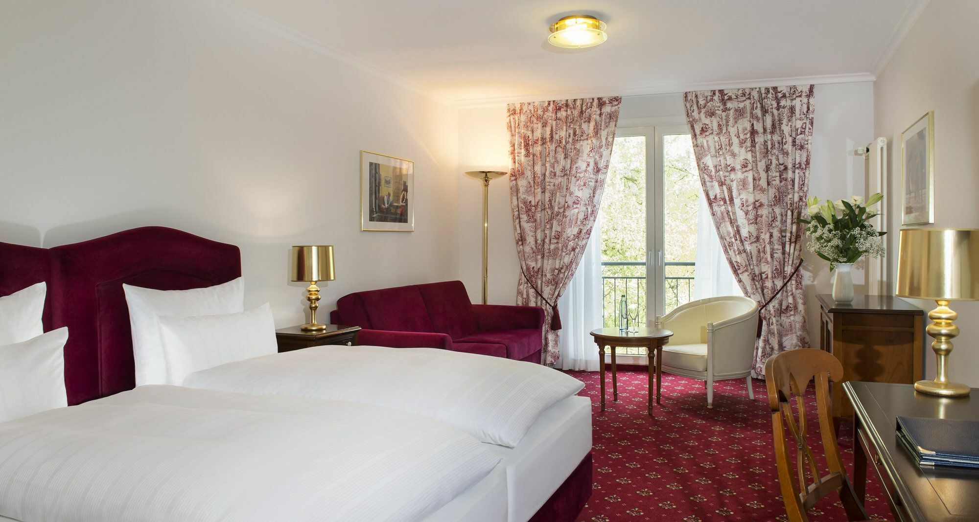 Victor'S Residenz-Hotel Саарбрюкен Екстериор снимка