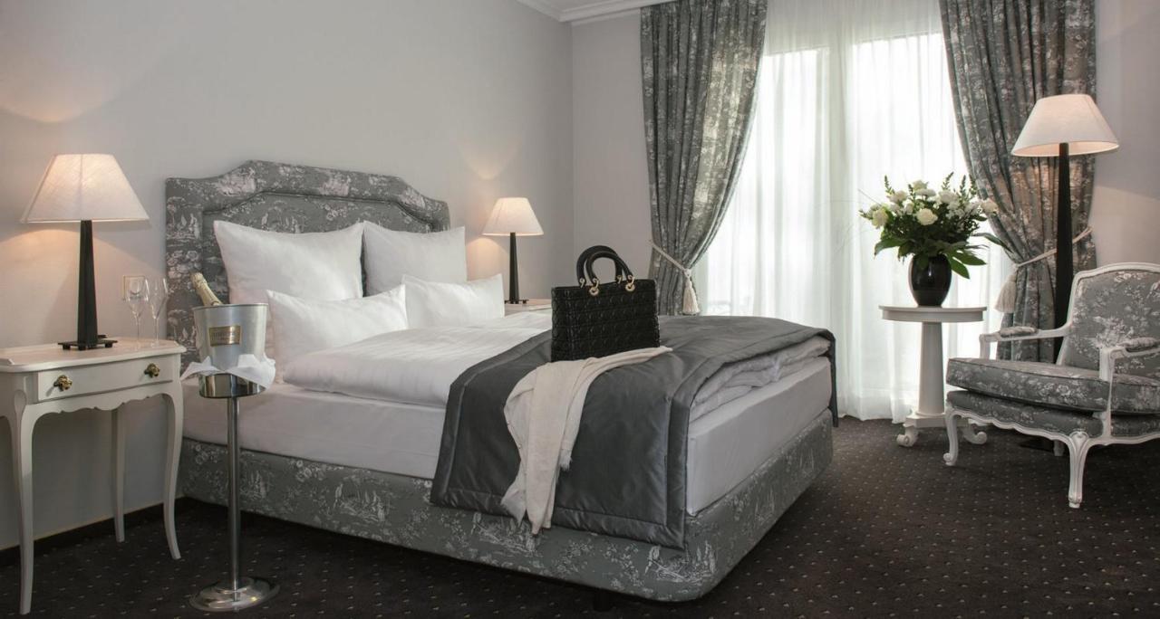 Victor'S Residenz-Hotel Саарбрюкен Екстериор снимка